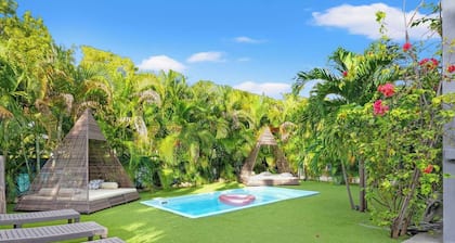 Mr Purple House | Pool+Hot Tub | Little Havana