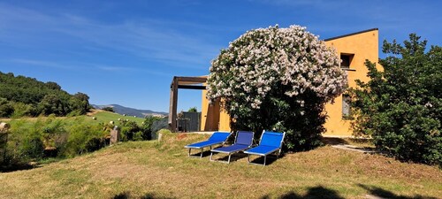 Green Studio - An ideal family retreat, just a short stroll from the beaches
