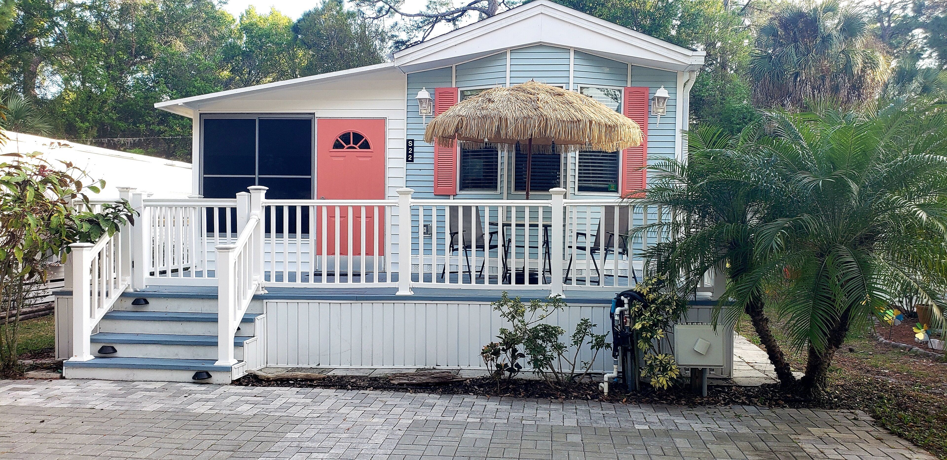 Mojito Bay Hideway-Cute Park model home in beautiful Ramblers Rest resort.