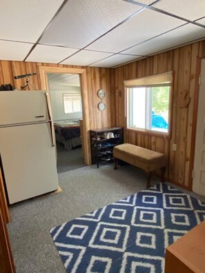 3 bedrooms, free WiFi, bed sheets, wheelchair access