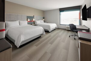 Standard Room, 2 Queen Beds, Accessible Bathtub (Mobility)