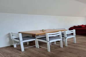 Dining - MagnificentT2 with all comforts (Vauconcourt-Nervezain)