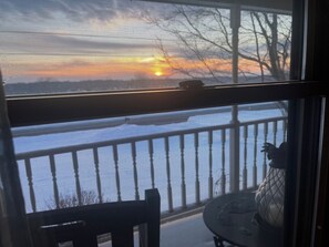 Interior - Charming country home with beautiful sunsets and sunrises (Baldwinsville)