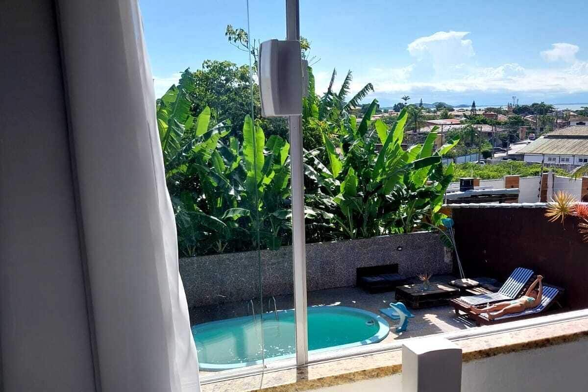 Quarto quádruplo standard | Individualmente decorados, ferros/tábuas de passar roupa