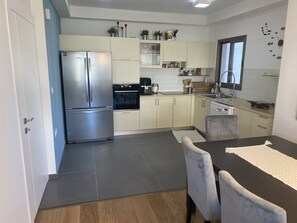Private kitchen - Sea breeze home (Netanya)