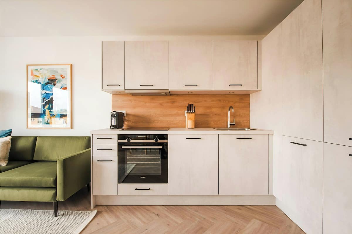 Superior Apartment, 2 Bedrooms | 1 bilik tidur, dilengkapkan perabot secara berasingan