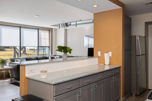 ⍟ Midtown 2 bedroom Apartment ⍟