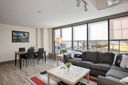 ⍟ Midtown 2 bedroom Apartment ⍟