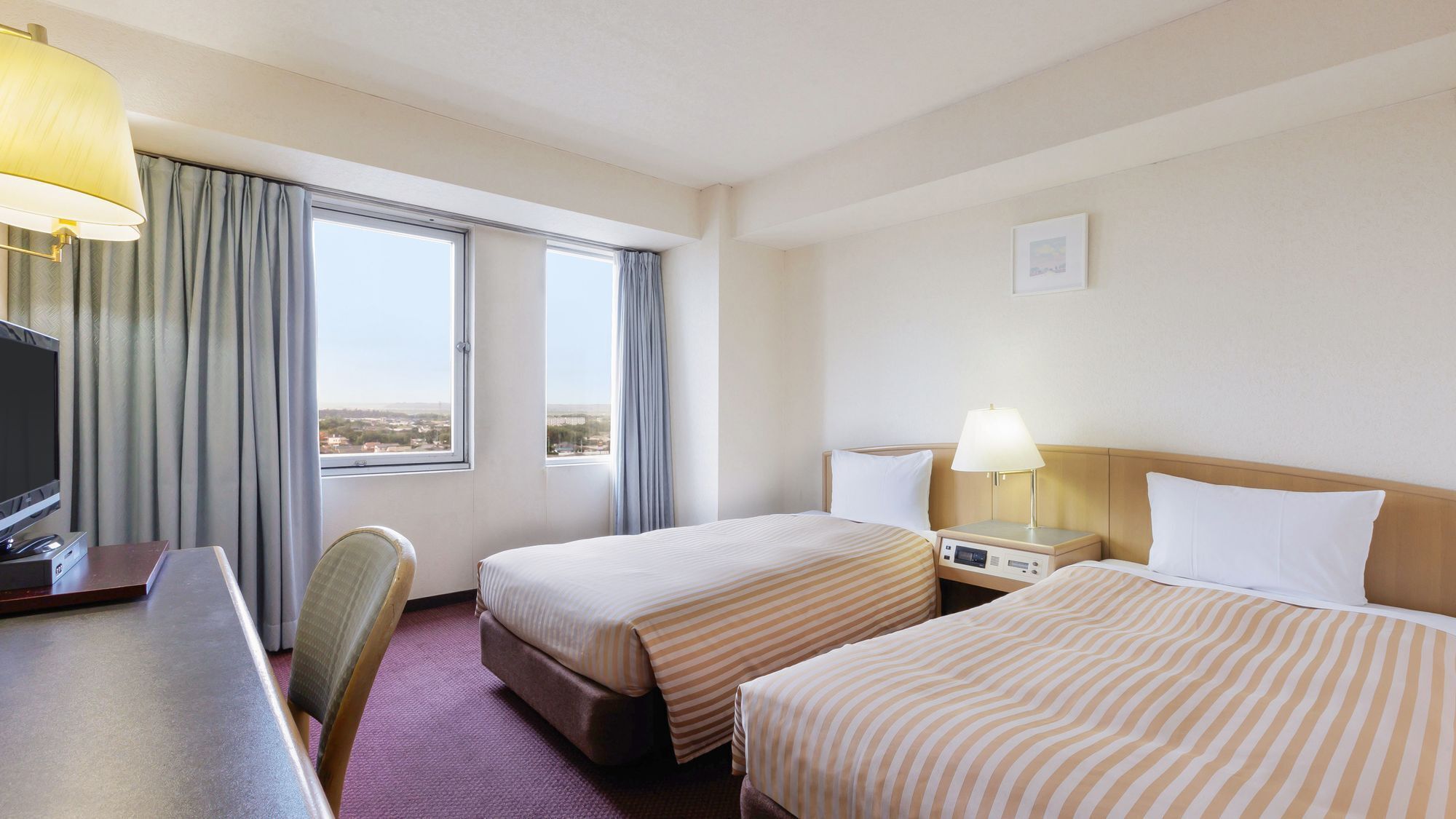 Desk, free WiFi, bed sheets