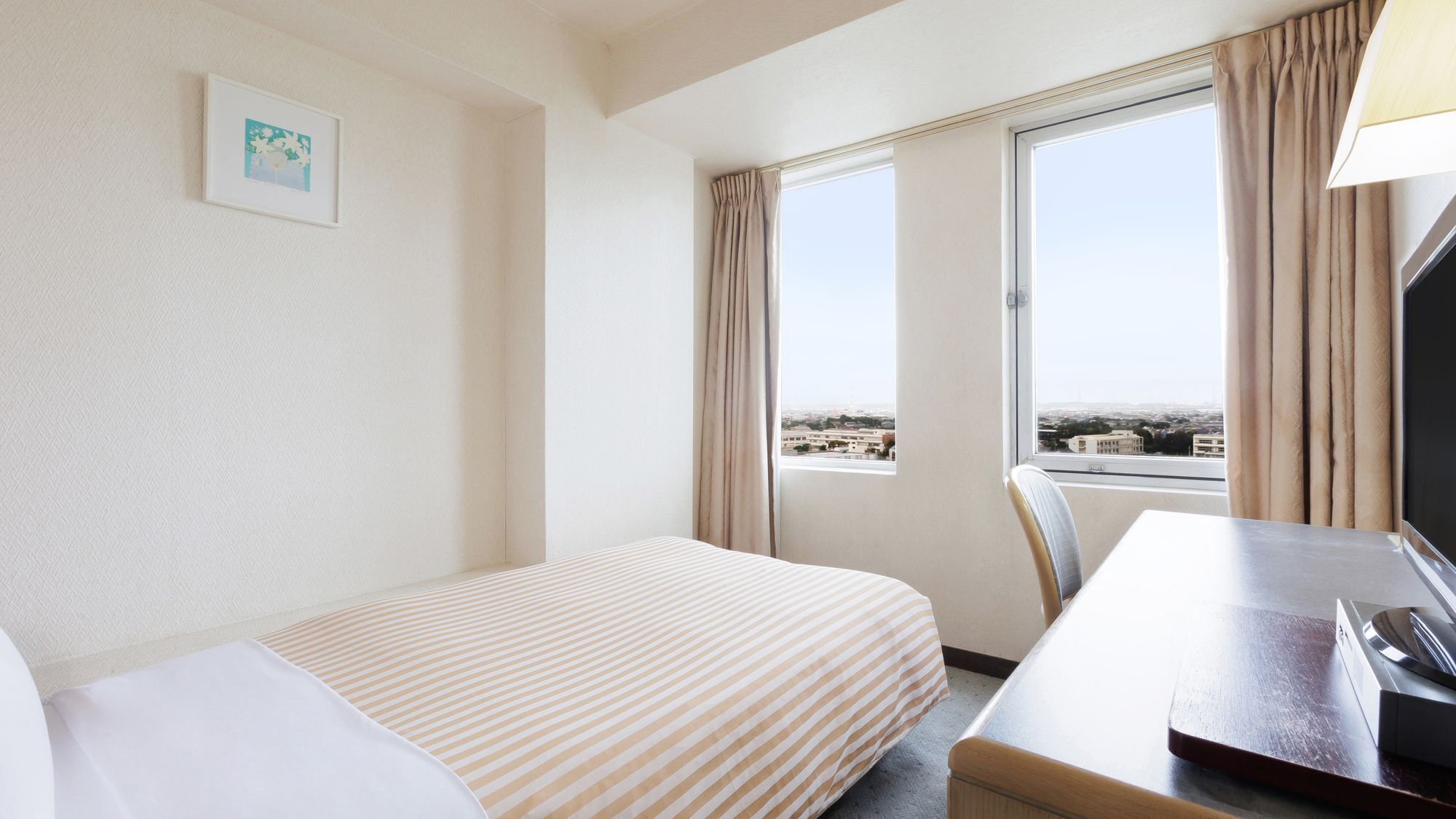 Desk, free WiFi, bed sheets