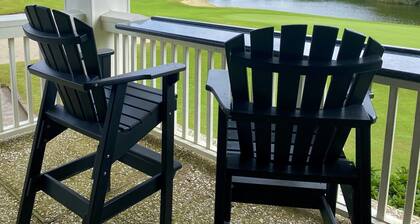 3 bed- 3 bath Corner unit- 1st floor- no stairs! Brand new pickle ball court!