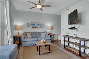 Living room - Twin Palms 1103 (Panama City Beach)
