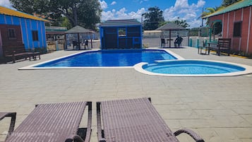 Alberca al aire libre