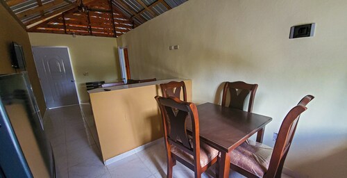 Bright Sun Village - Lirios