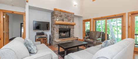 Smart-tv, pejs, dvd-afspiller