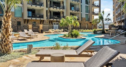 Breathtaking Sunrise Views Over Lake LBJ - Luxury 3BR Waterfront Condo