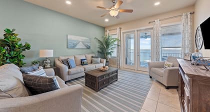 Breathtaking Sunrise Views Over Lake LBJ - Luxury 3BR Waterfront Condo