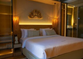 Luxury Studio | Egyptian cotton sheets, premium bedding, memory foam beds