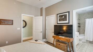 3 sovrum, skrivbord, strykjÀrn/strykbrÀda och resesÀng