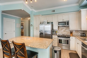 Fridge, microwave, stovetop, dishwasher - Breezy St Simons Hideaway with Waterfront Views! (St Simons Island)