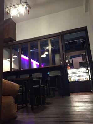 Bar (en la propiedad)