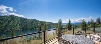Eagle View Perch | Amazing Lake Views