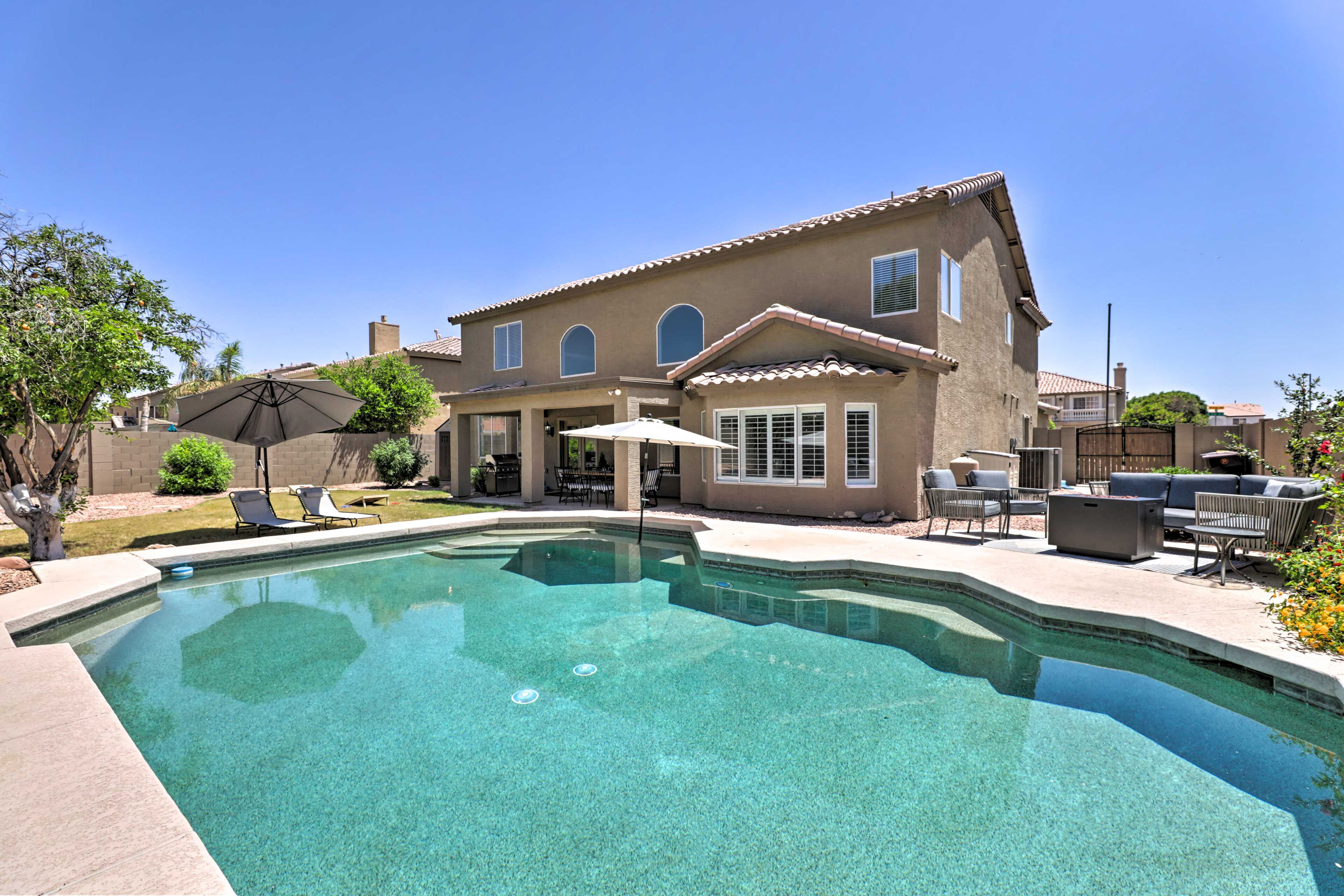 Modern getaway with private pool, game room, firepit, balcony & high-speed WiFi