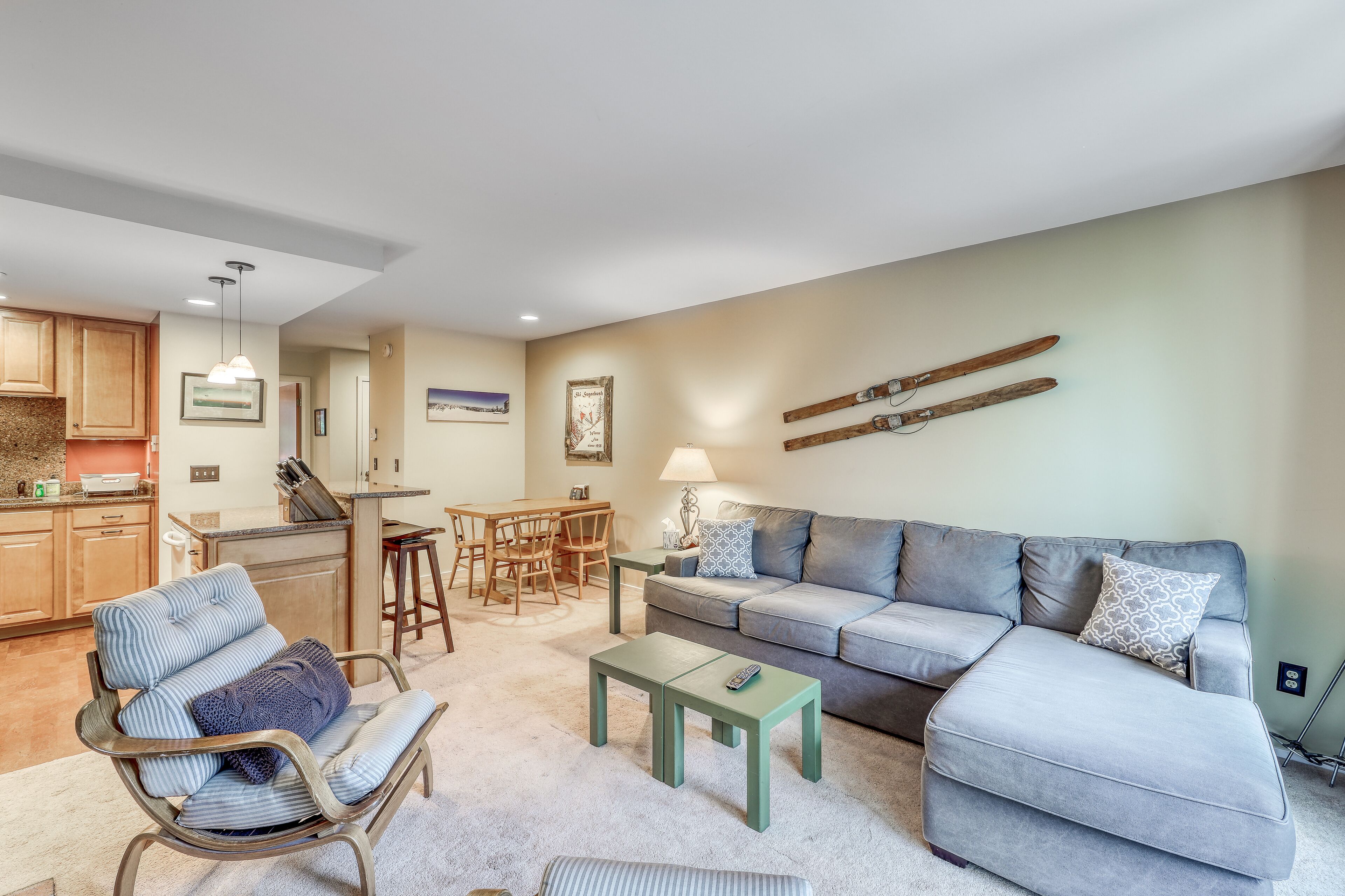 Ski-In/Ski-Out Second-Floor Condo w/ Free WiFi, Mountain Views, & a Shared Pool