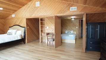 5 bedrooms, desk, iron/ironing board, free WiFi