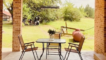 Outdoor dining