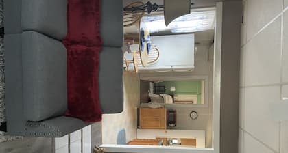 Single bedroom upstairs apartment close to Hillsdale College
