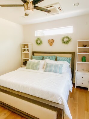 3 bedrooms, travel cot, free WiFi, bed sheets
