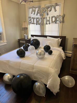 2 chambres, fer et planche à repasser, lit parapluie, Wi-Fi gratuit