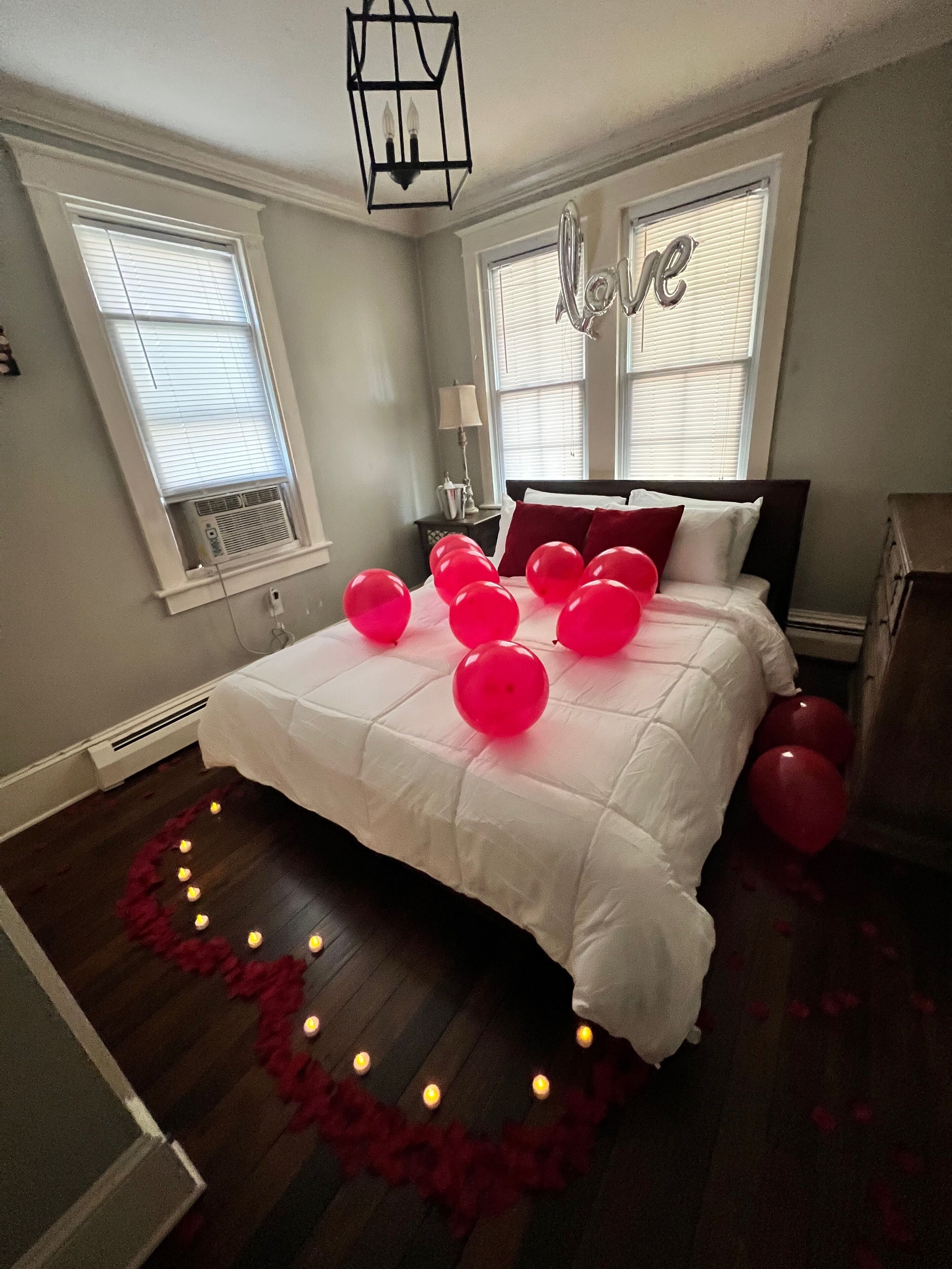 2 soverom, strykejern/-brett, reiseseng for barn og wi-fi (inkludert)