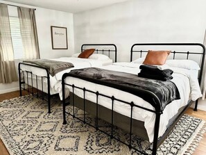 3 bedrooms, iron/ironing board, WiFi, bed sheets - 5 Bed Sleeps 11 - 3brm 2 bath, garage (Amarillo)