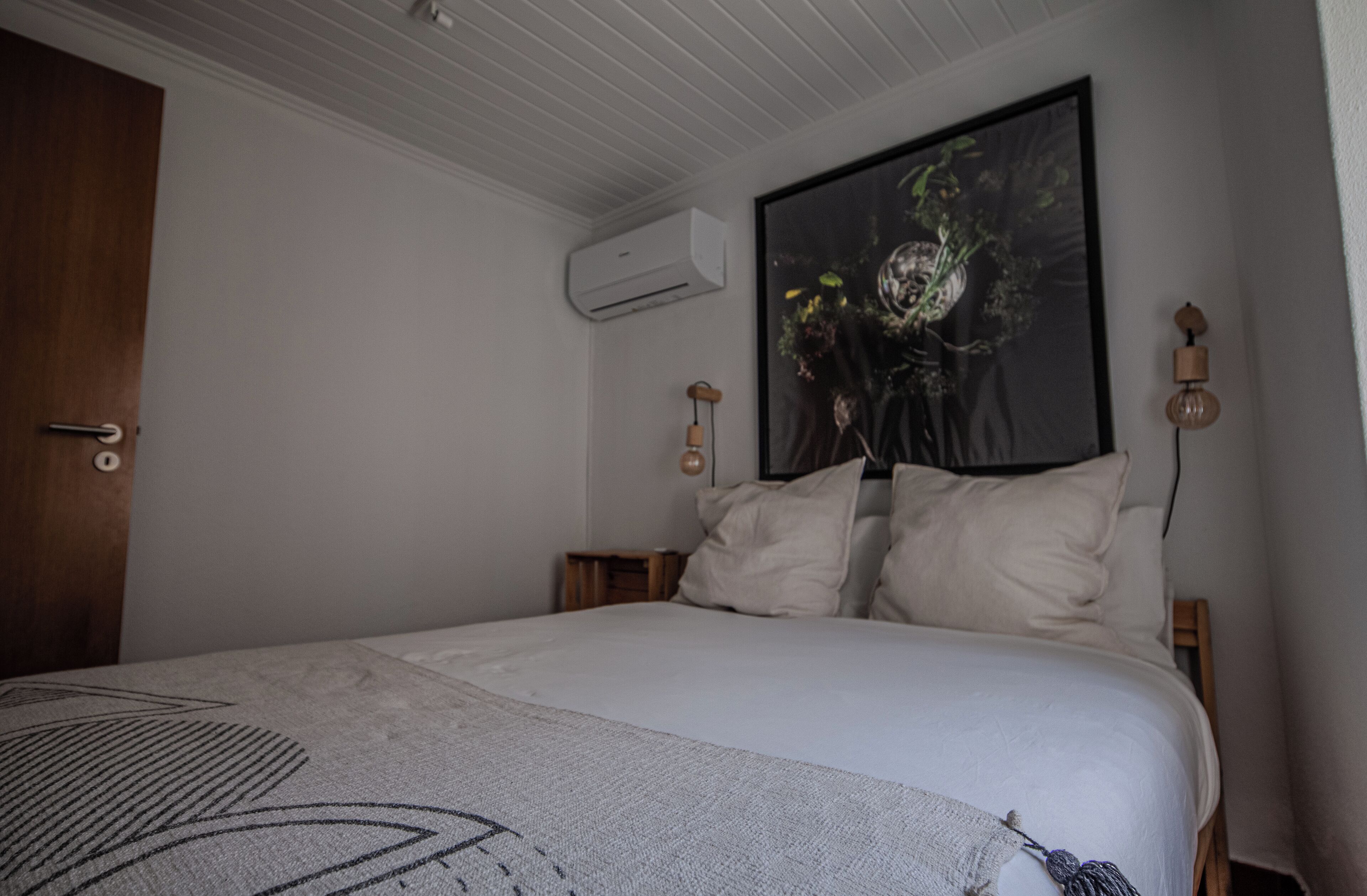 1 bedroom, iron/ironing board, Internet, bed sheets