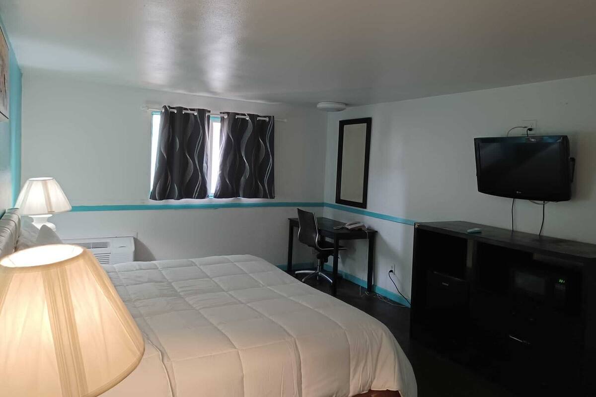 Premium bedding, desk, free WiFi, bed sheets