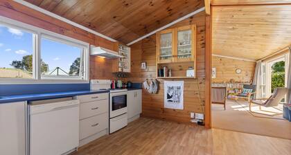 The Lake Escape - Taupo Holiday Home