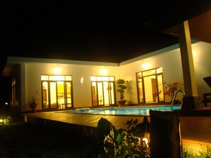 Piscine extérieure
