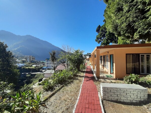 Room, 1 Bedroom, Smoking, Patio | Property grounds