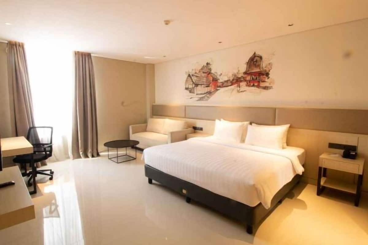 1 bedroom, in-room safe, desk, laptop workspace