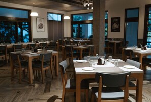 Restaurant - Medalio Resort Udaipur Shobhagpura (Udaipur)