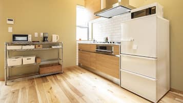 Fridge, microwave, stovetop, coffee/tea maker