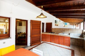 Fridge, oven - Monolocale Residenza Mulvoni Pula (Pula)