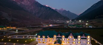 Country Inn & Suites by Radisson, Sonamarg