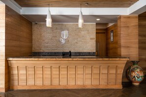 Reception - Country Inn & Suites by Radisson, Sonamarg (Gund)