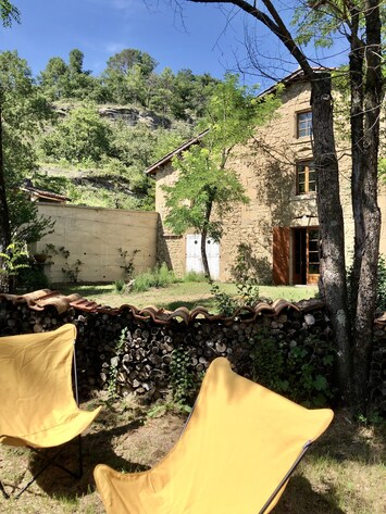 Enceinte de lâhĂ©bergement