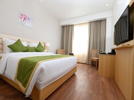 Ropa de cama de alta calidad, minibar y escritorio 