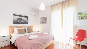 Lejlighed - 2 soveværelser - balkon - havudsigt