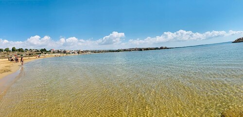 Room in Guest Room - Valle Degli Ulivi - Liguria, Italia